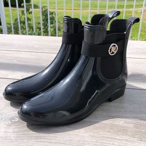 Juicy Couture water rain boots short ankle